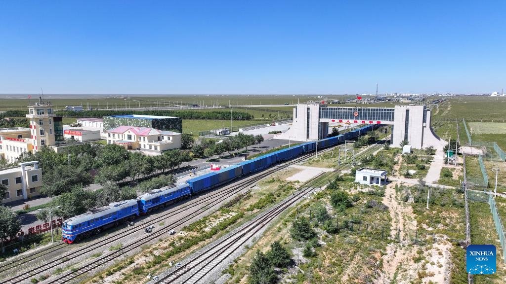 China-Europe freight trains passing through the Port Erenhot exceeded 3,000, , 39 days ahead of 2024